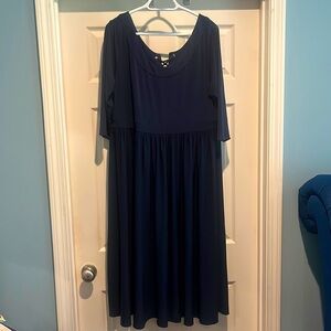 Lane Bryant size 18 midi dress in navy with back detail.